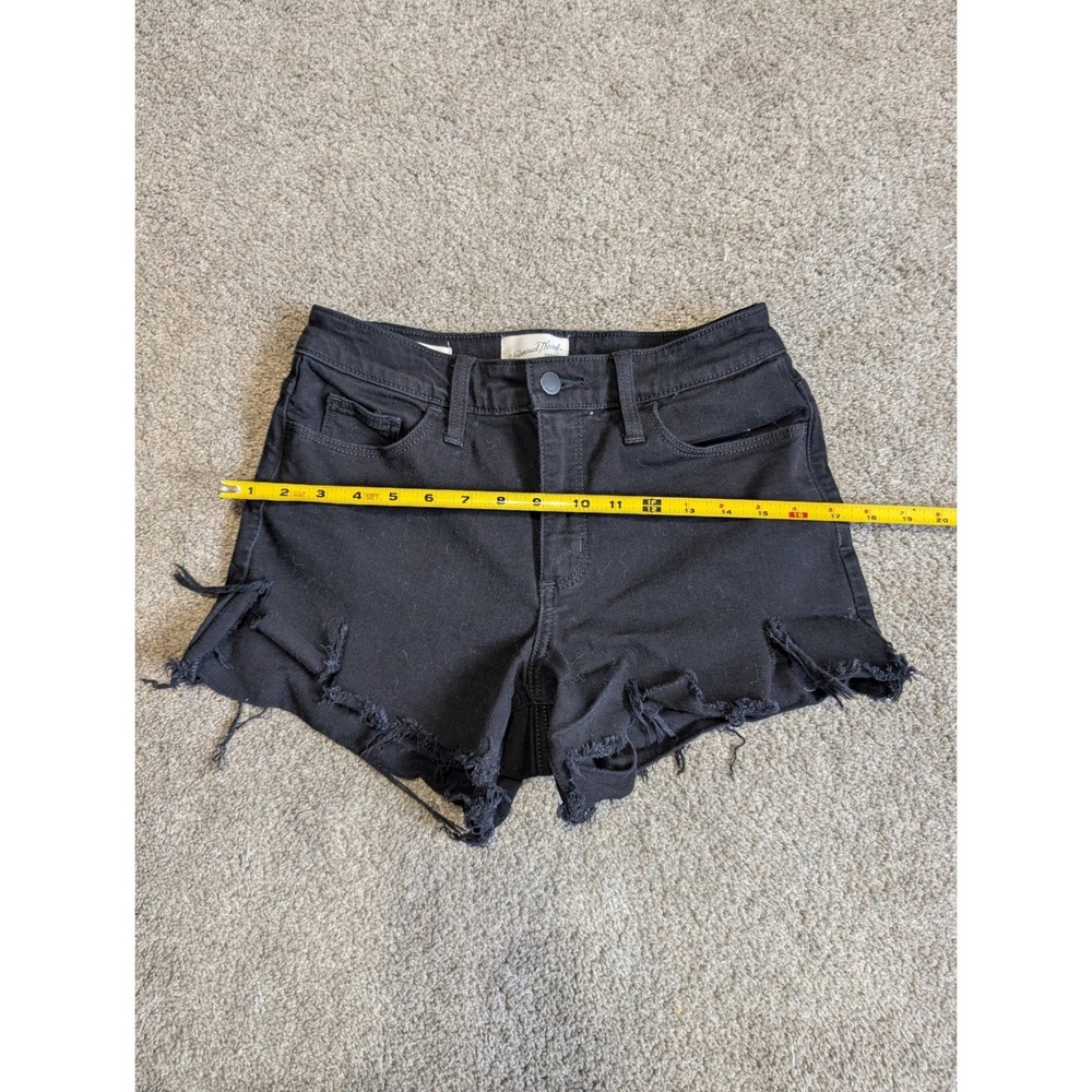 Universal Thread Black High Rise Midi Shorts Distressed Raw Hem Size 4R